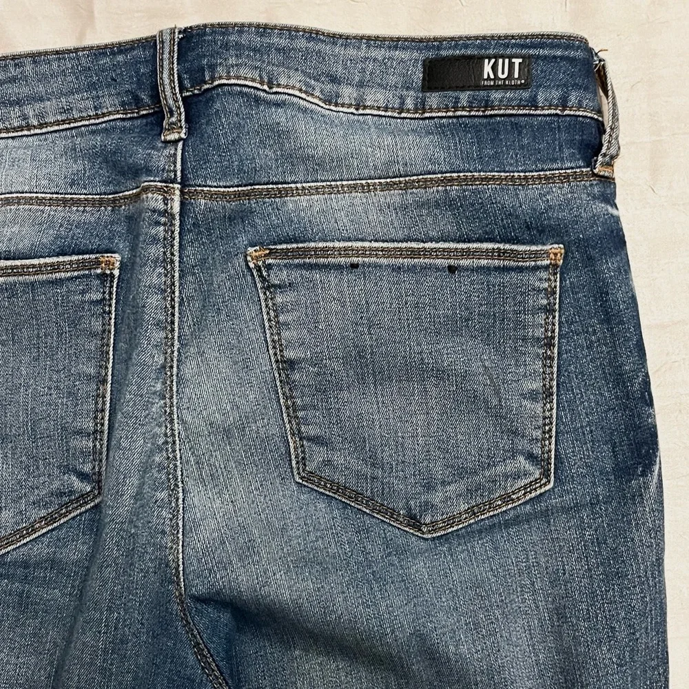Kut from the Kloth Kurvy Diana Crop Distressed Skinny Jeans